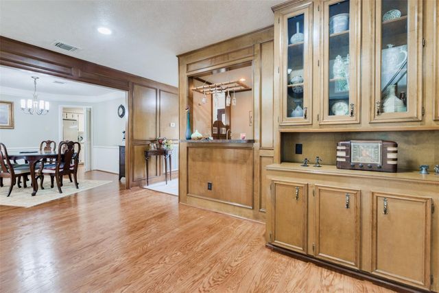 6815 Seinfeld Court, Houston, TX 77069