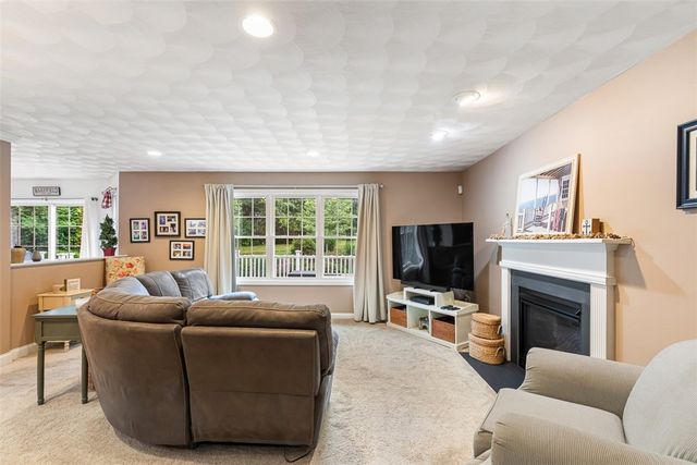 104 Birchwood Drive, South Kingstown, RI 02879