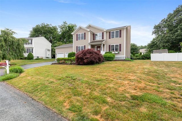 104 Birchwood Drive, South Kingstown, RI 02879