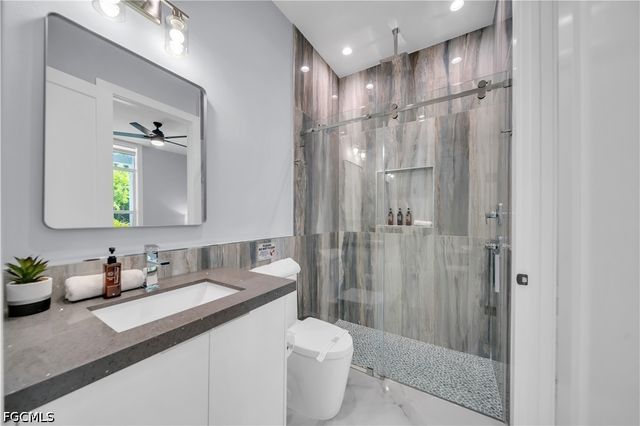 329 NE 6th ST, Cape Coral, FL 33909