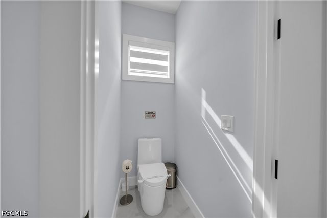 329 NE 6th ST, Cape Coral, FL 33909
