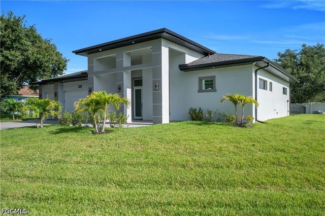 329 NE 6th ST, Cape Coral, FL 33909