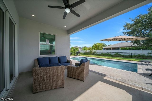 329 NE 6th ST, Cape Coral, FL 33909