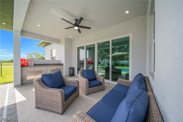 329 NE 6th ST, Cape Coral, FL 33909