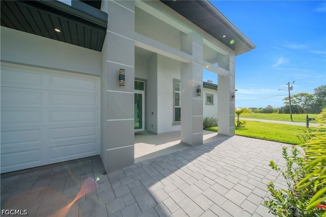 329 NE 6th ST, Cape Coral, FL 33909