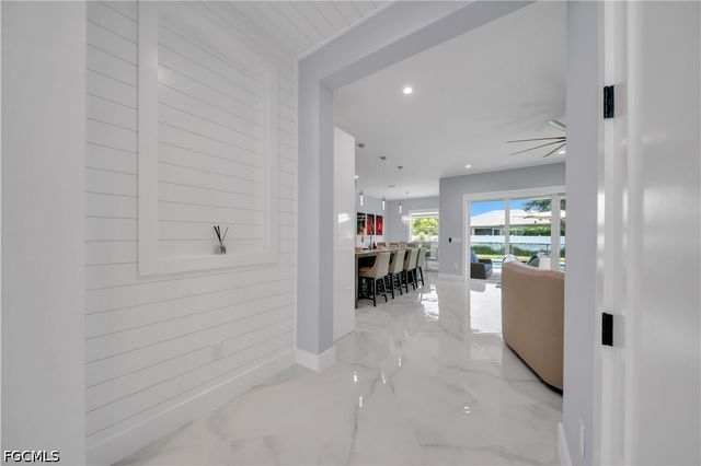 329 NE 6th ST, Cape Coral, FL 33909