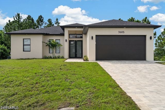 3605 18th ST SW, Lehigh Acres, FL 33976