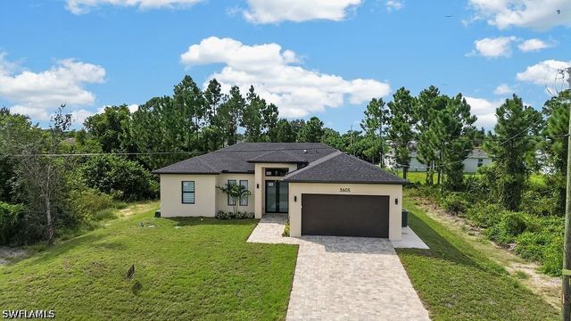 3605 18th ST SW, Lehigh Acres, FL 33976
