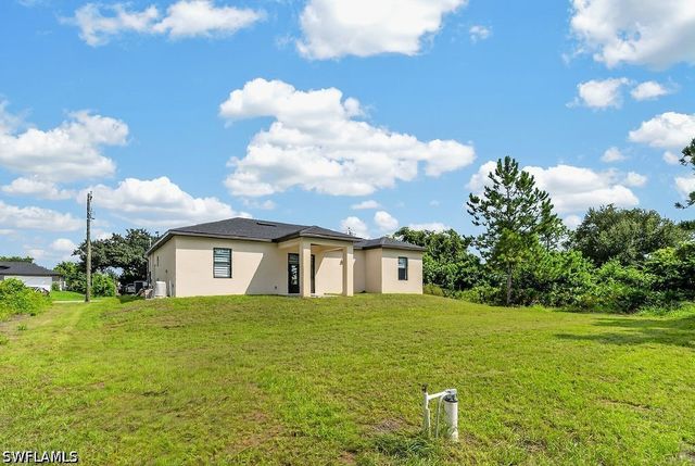 3605 18th ST SW, Lehigh Acres, FL 33976