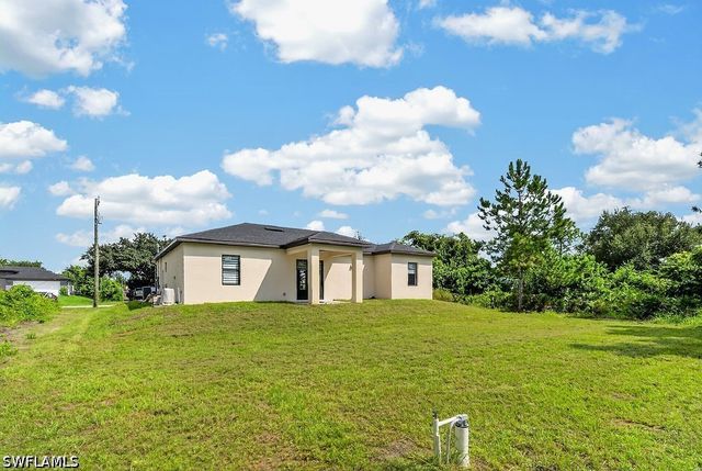 3605 18th ST SW, Lehigh Acres, FL 33976