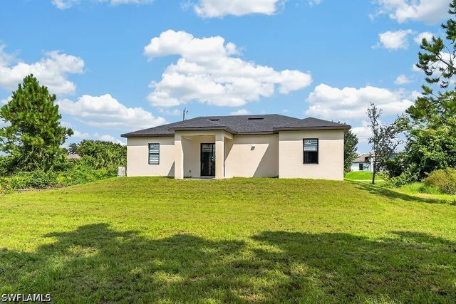 3605 18th ST SW, Lehigh Acres, FL 33976