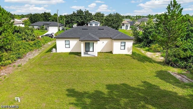 3605 18th ST SW, Lehigh Acres, FL 33976