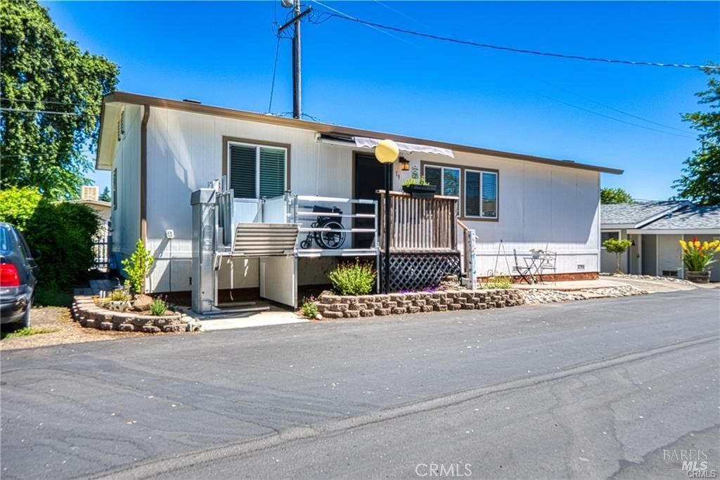 Image 2 of property listing at 5020 Lakeshore Boulevard, Lakeport, CA 95453