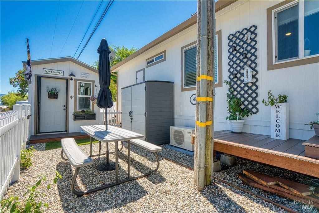 Image 23 of property listing at 5020 Lakeshore Boulevard, Lakeport, CA 95453
