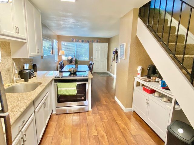 19080 Dyer Ct 7, Groveland, CA 95321