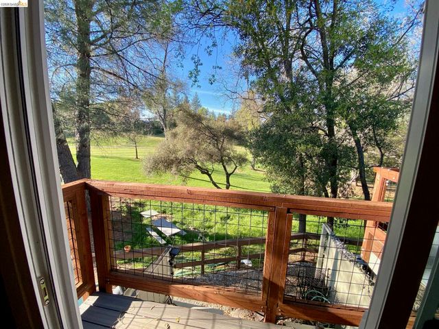 19080 Dyer Ct 7, Groveland, CA 95321