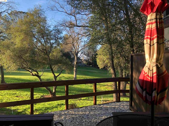 19080 Dyer Ct 7, Groveland, CA 95321