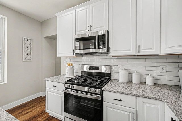 216 W 7th Street, Newport, KY 41071