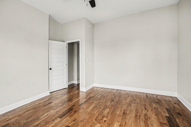 216 W 7th Street, Newport, KY 41071
