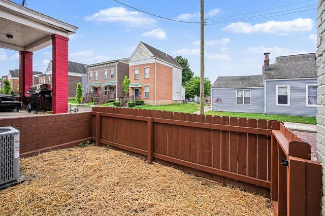216 W 7th Street, Newport, KY 41071
