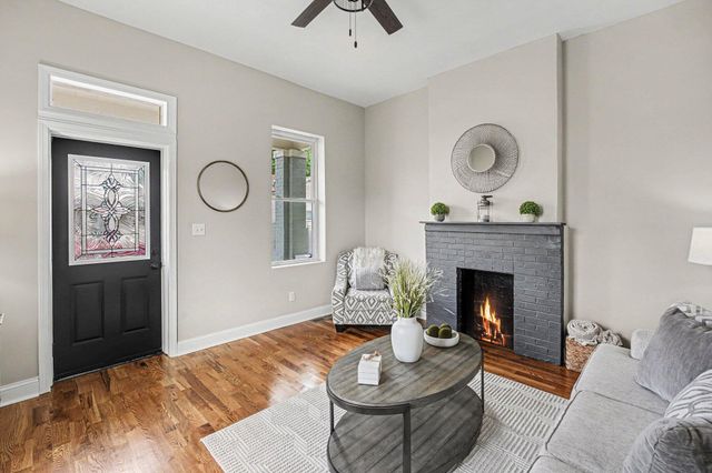 216 W 7th Street, Newport, KY 41071