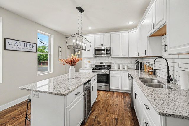 216 W 7th Street, Newport, KY 41071