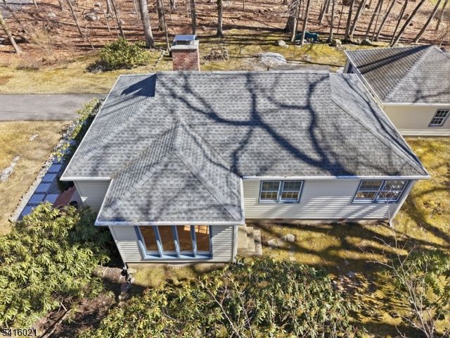 54 Cobb Rd, Mountain Lakes Boro, NJ 07046