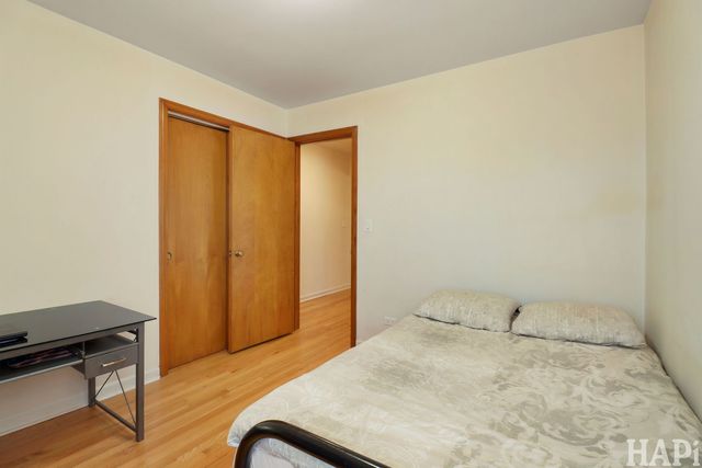 4805 N Nottingham Avenue, Chicago, IL 60656