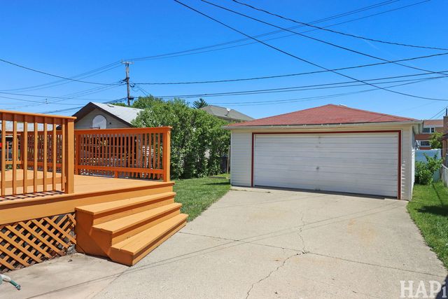 4805 N Nottingham Avenue, Chicago, IL 60656