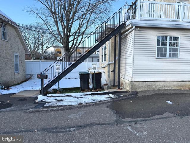 134 N MAIN ST, North Wales, PA 19454