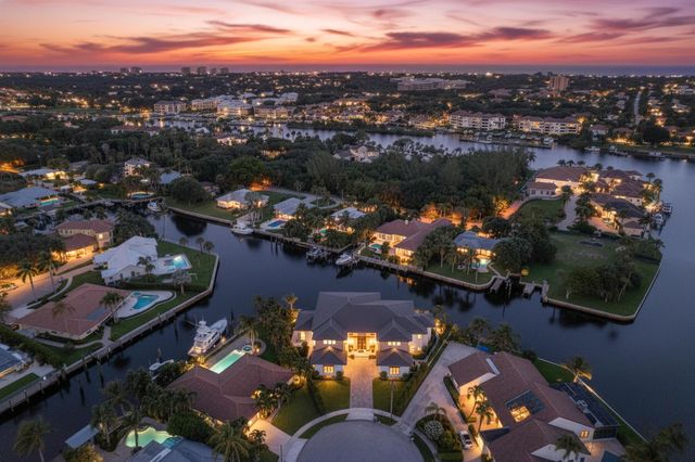 2143 Carib Circle, Palm Beach Gardens, FL 33410