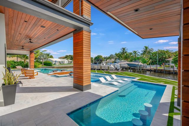 2143 Carib Circle, Palm Beach Gardens, FL 33410