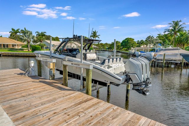 2143 Carib Circle, Palm Beach Gardens, FL 33410