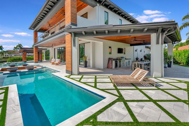 2143 Carib Circle, Palm Beach Gardens, FL 33410