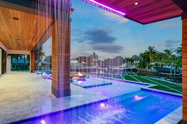 2143 Carib Circle, Palm Beach Gardens, FL 33410