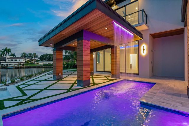 2143 Carib Circle, Palm Beach Gardens, FL 33410