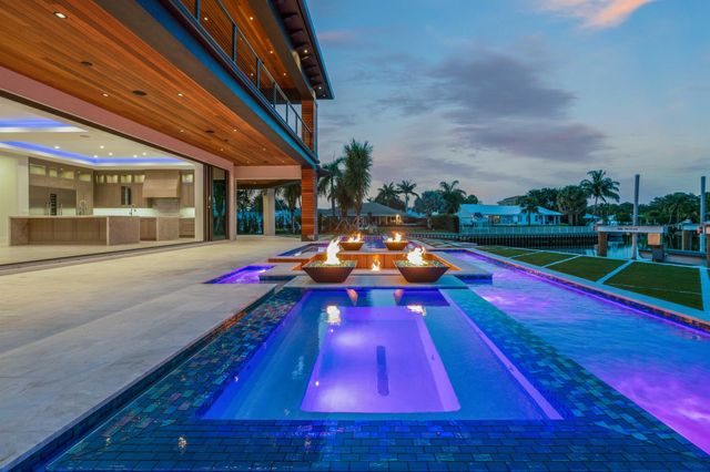 2143 Carib Circle, Palm Beach Gardens, FL 33410