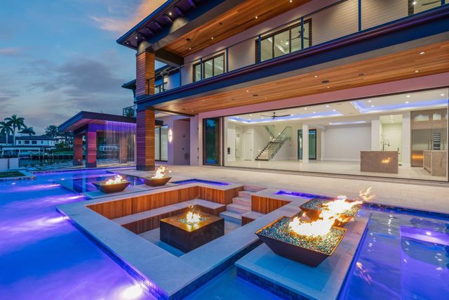 2143 Carib Circle, Palm Beach Gardens, FL 33410