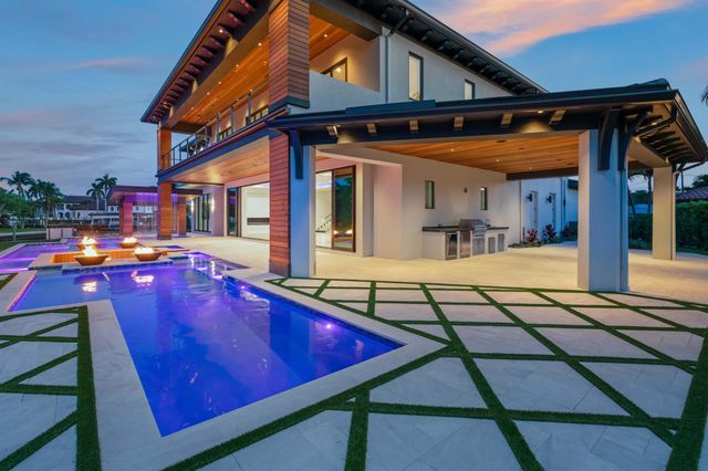 2143 Carib Circle, Palm Beach Gardens, FL 33410