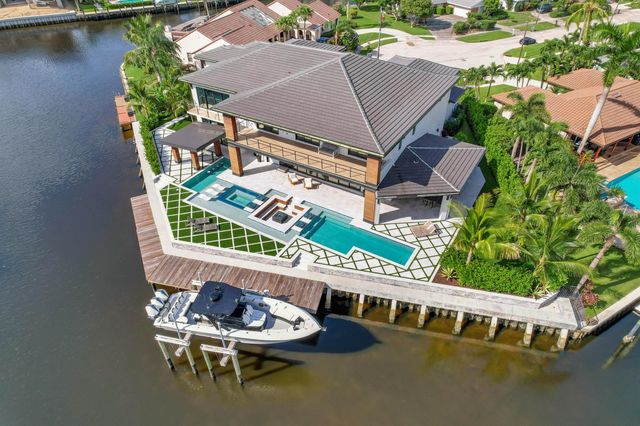 2143 Carib Circle, Palm Beach Gardens, FL 33410