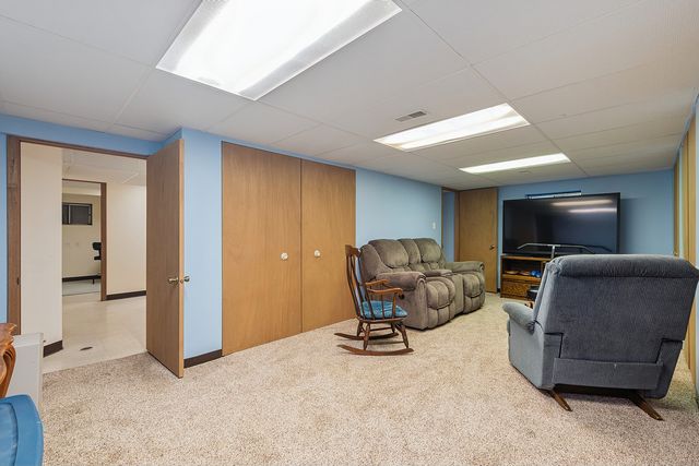 17300 Brook Hill Drive, Orland Park, IL 60467