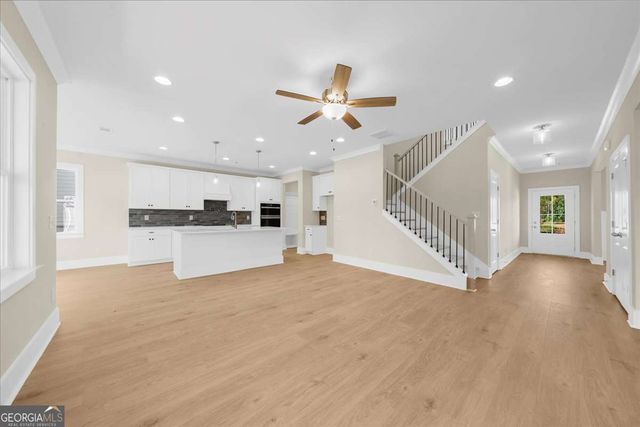5582 Overview Drive, Flowery Branch, GA 30542