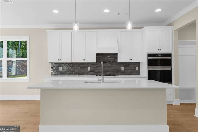 5582 Overview Drive, Flowery Branch, GA 30542