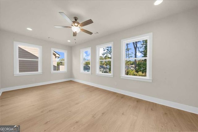 5582 Overview Drive, Flowery Branch, GA 30542