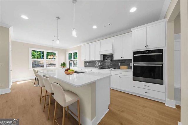 5582 Overview Drive, Flowery Branch, GA 30542