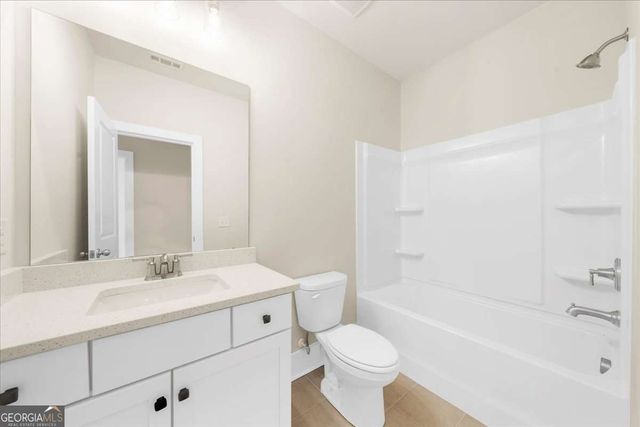5582 Overview Drive, Flowery Branch, GA 30542