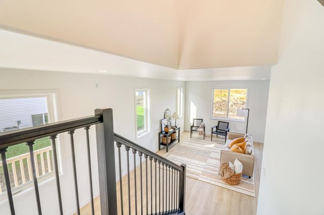 6800 32nd Street S, Fargo, ND 58104