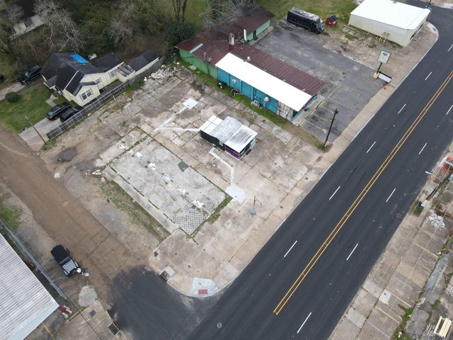 1866 N Foster Dr, Baton Rouge, LA 70806