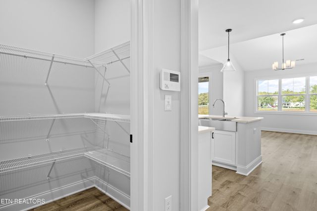 180 River Park Lane, Sweetwater, TN 37874