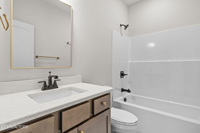 180 River Park Lane, Sweetwater, TN 37874